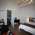 Bed & Breakfast D'hotes La Pastourelle Centre 4*