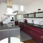 D'hotes La Pastourelle Centre Bed & Breakfast
