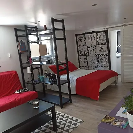 Nocleg ze śniadaniem D'hotes La Pastourelle Centre 4*