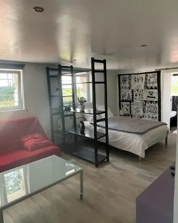 Nocleg ze śniadaniem D'hotes La Pastourelle Centre 4*