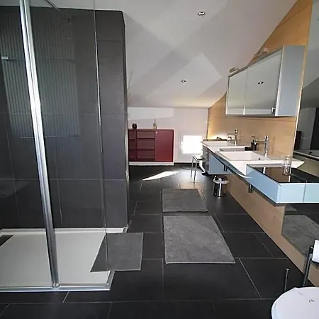 D'hotes La Pastourelle Centre Bed & Breakfast 4*