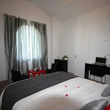 D'hotes La Pastourelle Centre Bed & Breakfast Royan