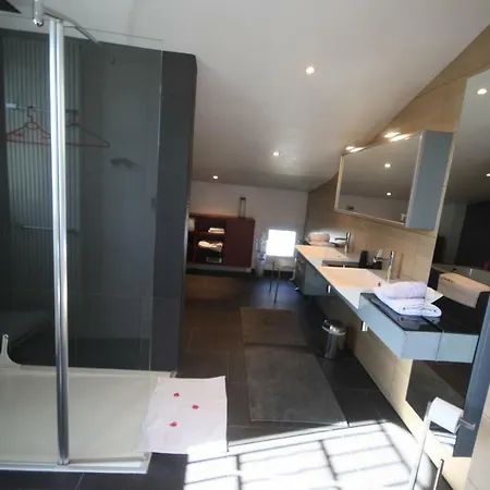 Nocleg ze śniadaniem D'hotes La Pastourelle Centre 4*